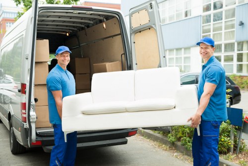 Removals van service in Bromleycommon for local house and flat moves