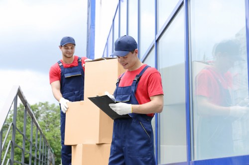 Professional home moving support for a Bromleycommon house relocation
