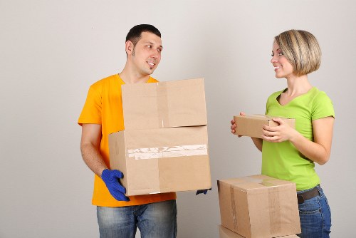 Local moving van for residential and commercial transport