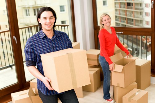 Commercial removal support for offices near Bromleycommon